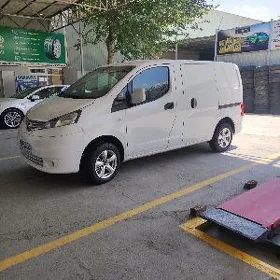 Nissan NV200 2019