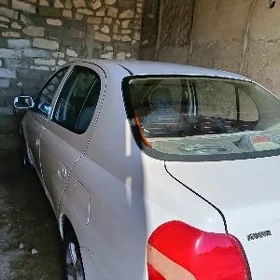 Toyota Echo 1999
