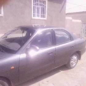 Daewoo Nubira 1998