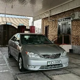 Toyota Camry 2005