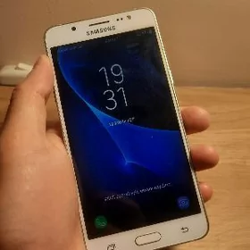 Samsung J5 16