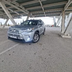 Toyota Highlander 2017
