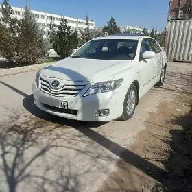Toyota Camry 2010