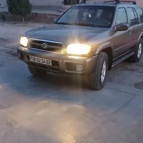 Nissan Pathfinder 2001