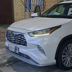 Toyota Highlander 2021