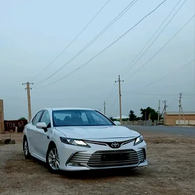Toyota Camry 2022