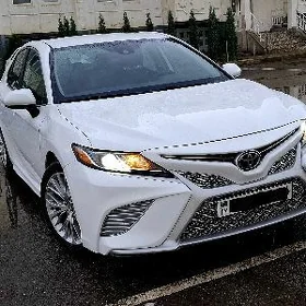Toyota Camry 2020