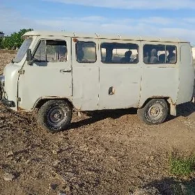 UAZ 452 2002
