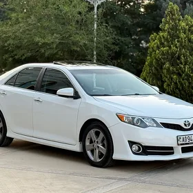 Toyota Camry 2013