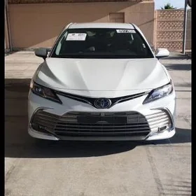 Toyota Camry 2022
