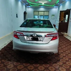 Toyota Camry 2012