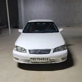 Toyota Camry 2000