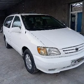 Toyota Sienna 2001