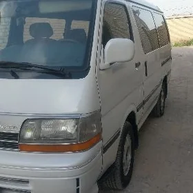 Toyota Hiace 1990