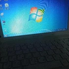 Lenovo Noutbuk