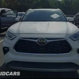 Toyota Highlander 2022