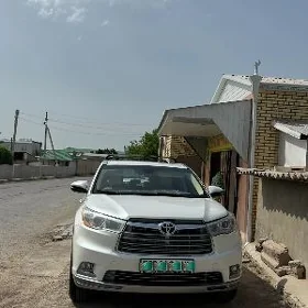 Toyota Highlander 2015