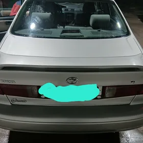 Toyota Camry 2001