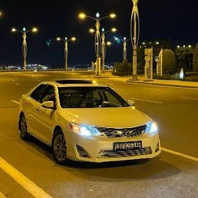 Toyota Camry 2014