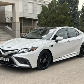 Toyota Camry 2022