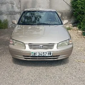 Toyota Camry 1999