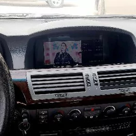 BMW 745 2004