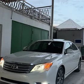 Toyota Avalon 2011