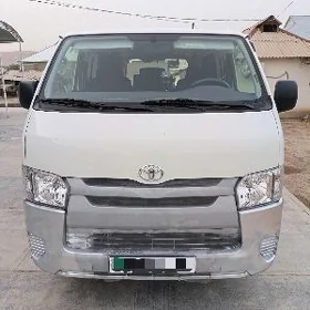Toyota Hiace 2024