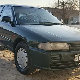 Mitsubishi Lanser 1999