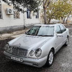 Mercedes-Benz E420 1996