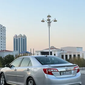Toyota Camry 2014