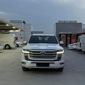 Toyota Land Cruiser 2023