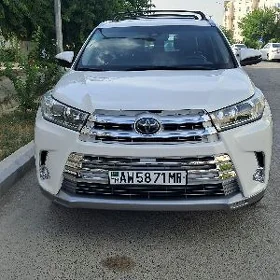 Toyota Highlander 2019