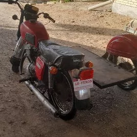 Iž Planeta 4 2000