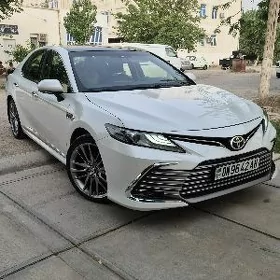 Toyota Camry 2020