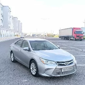 Toyota Camry 2015