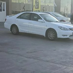 Toyota Camry 2004