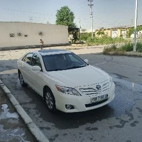 Toyota Camry 2010