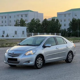 Toyota Yaris 2009