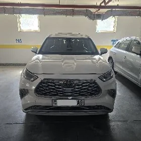 Toyota Highlander 2022