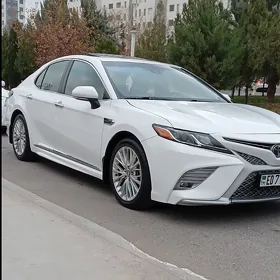 Toyota Camry 2018