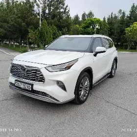 Toyota Highlander 2020