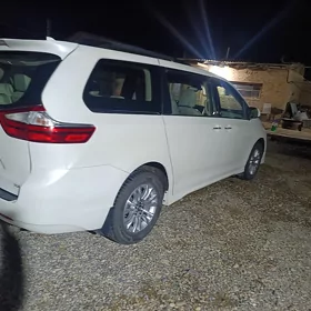 Toyota Sienna 2018