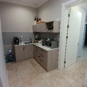 Satlyk pomeşeniye ,ofis
