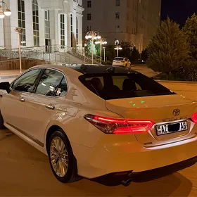 Toyota Camry 2020