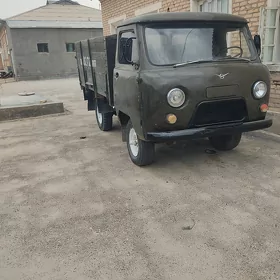 UAZ 469 1986