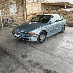 BMW E39 1999