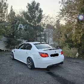 BMW E60 2004