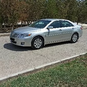 Toyota Camry 2011