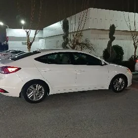 Hyundai Elantra 2019